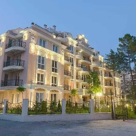 Venera & Anastasia Palace Apartamento